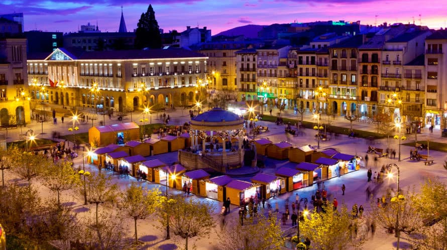 Las más importantes iglesias y plazas de Pamplona